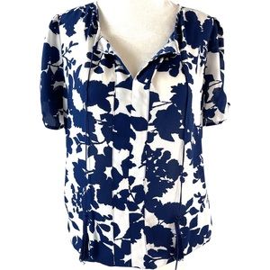 Anthropologie Chelsea & Theodore Floral Top